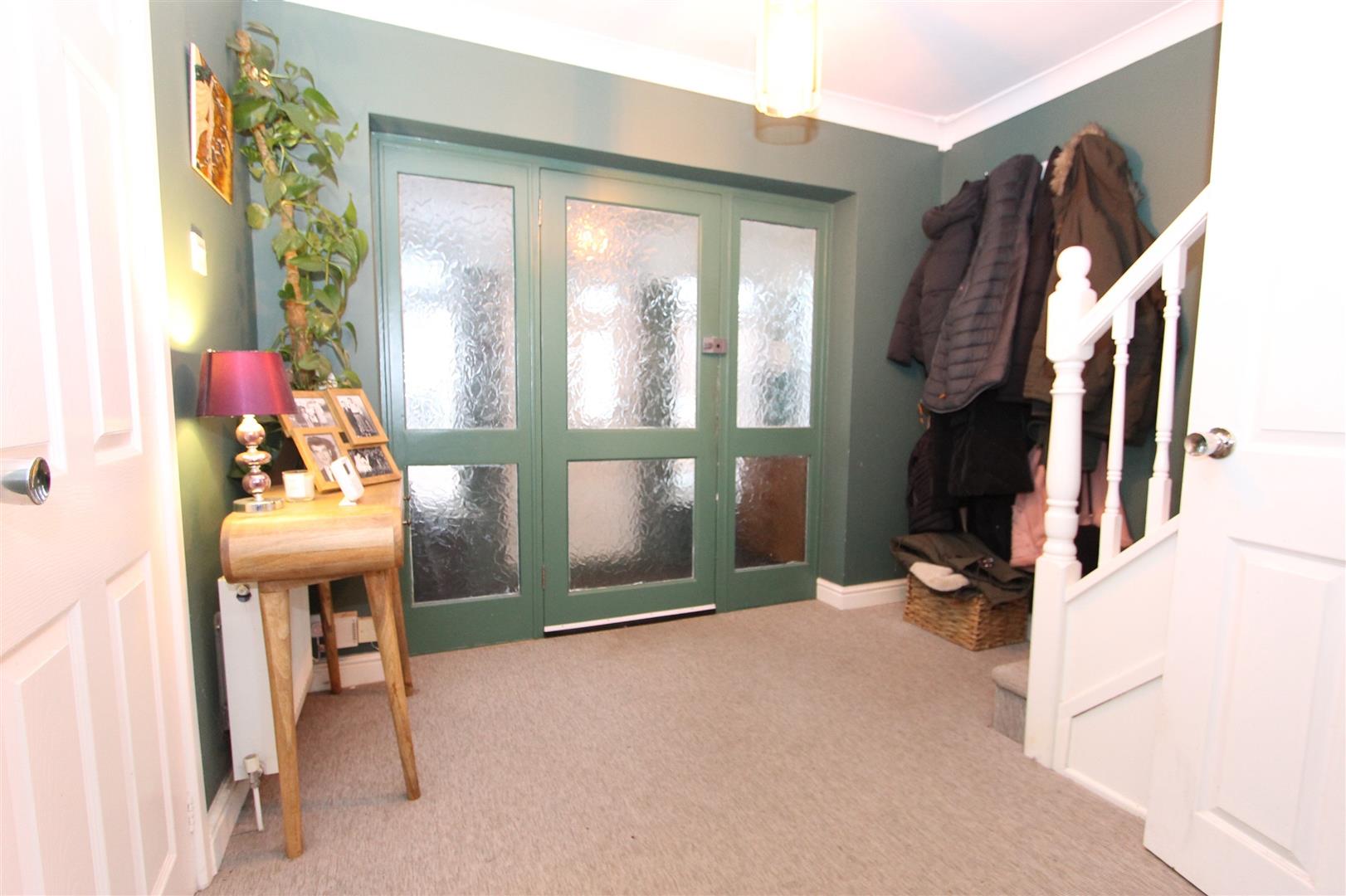 4 bed property in Spencer Street, Kidderminster